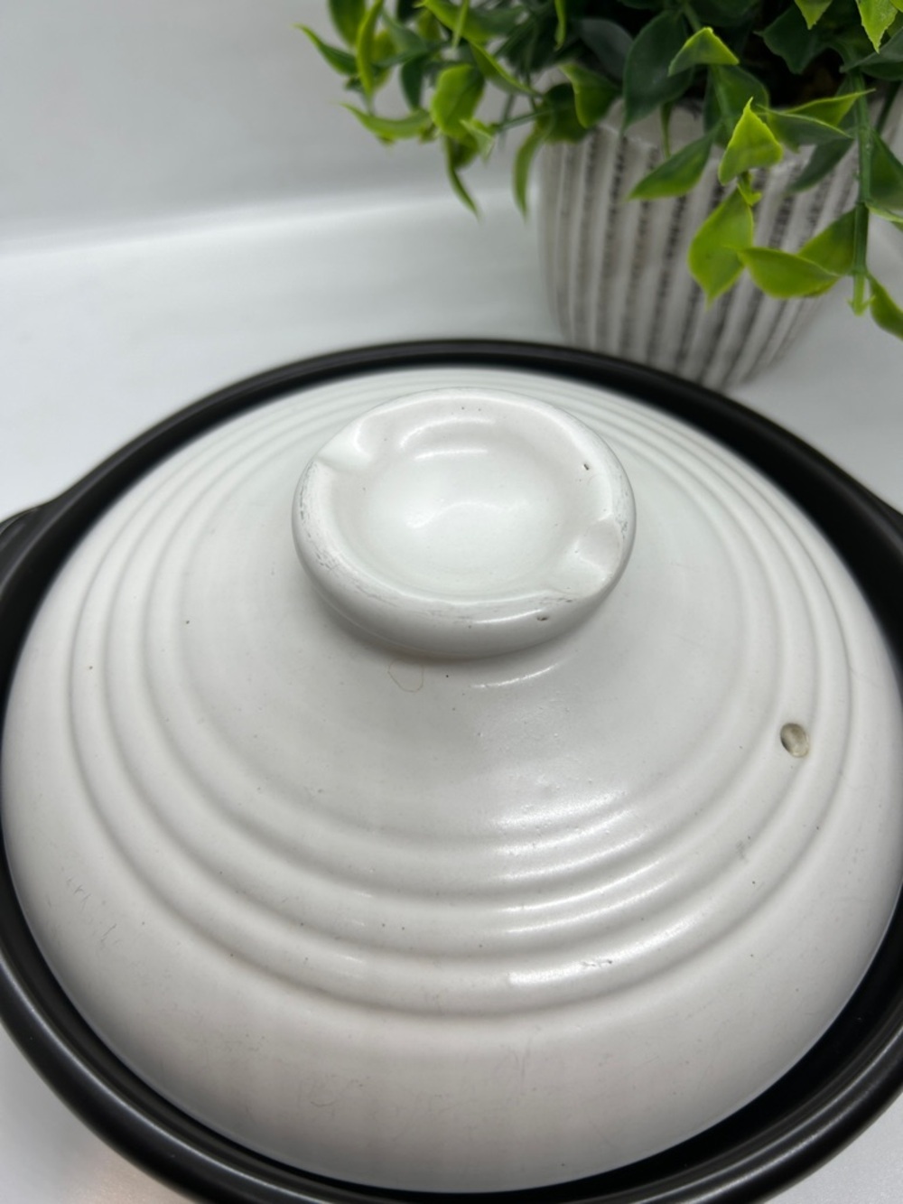 Donabe Japanese Clay Rice Cooker Earthen Pot White Black Daiso Japan - Picture 12 of 13